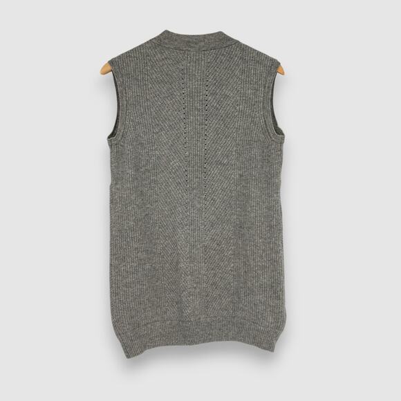 O’2nd Women’s Gray Wool Sweater Vest Size Medium - Picture 2 of 6